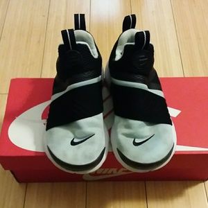 Nike Prestos